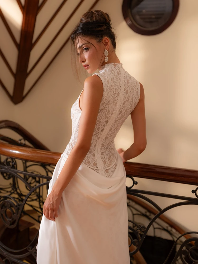 VCガーデンウェディング エアリーグレース ホワイトレース＆シフォン アシンメトリーマキシドレス フラワーディテール付きイブニングガウン