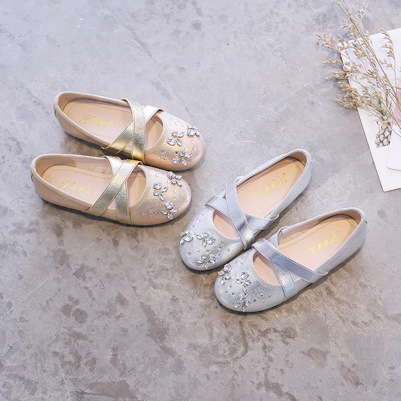 2024 dziewczęce buty księżniczki miękka podeszwa buty do tańca baletowego woda diament małe skórzane buty Mary Jane Kid płaskie buty