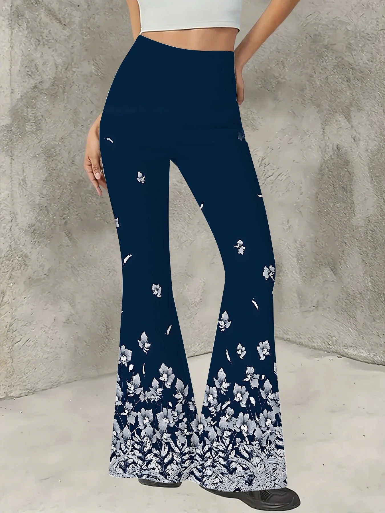

Plus Size All-Over Print Flare Pants Women Stretchy High Waist Bell Bottom