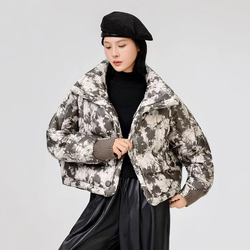 Winter Fashion Printing Short Down Jacket Female Stand Collar Warm Zipper Parker Jacket Women White Duck Down Quilted Outwears