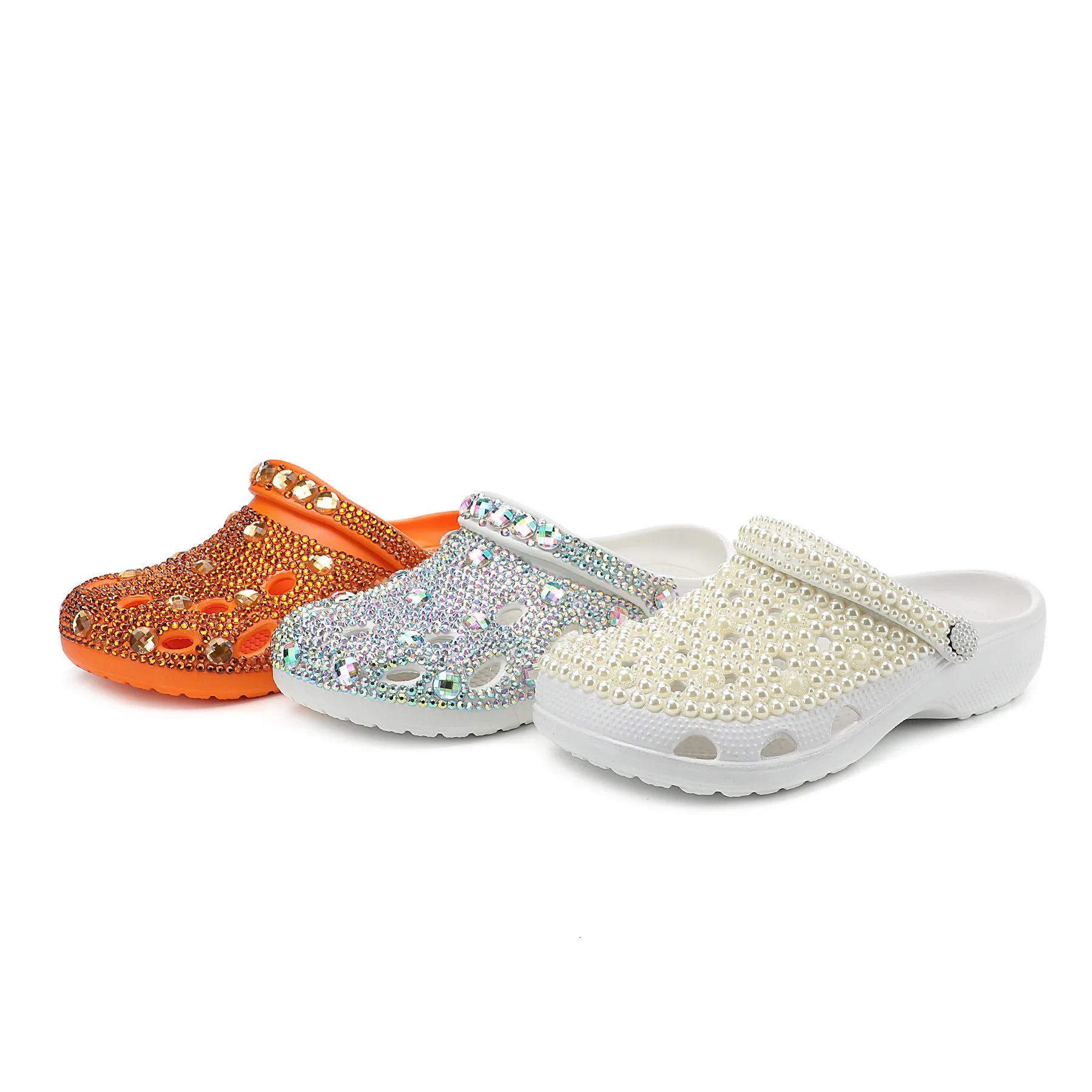 Summer New Pearl Inlaid Diamond EVA Outdoor Beach Hole Shoes Casual Dress Flat Heel Water Diamond Oversized Women's Sandals