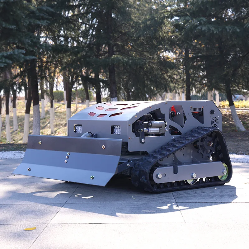 Customized for scenic area orchard slopes 550H tracked self‑propelled lawn mower, installable snow shovel accessory, low vibrati view 3