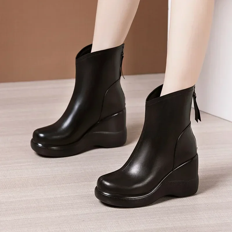 8cm Small Size 32-43 Soft Leather Platform Wedges Shoes Winter Mid Leg Boots with Fur 2024 High Heels Snow Boots for Office Mom