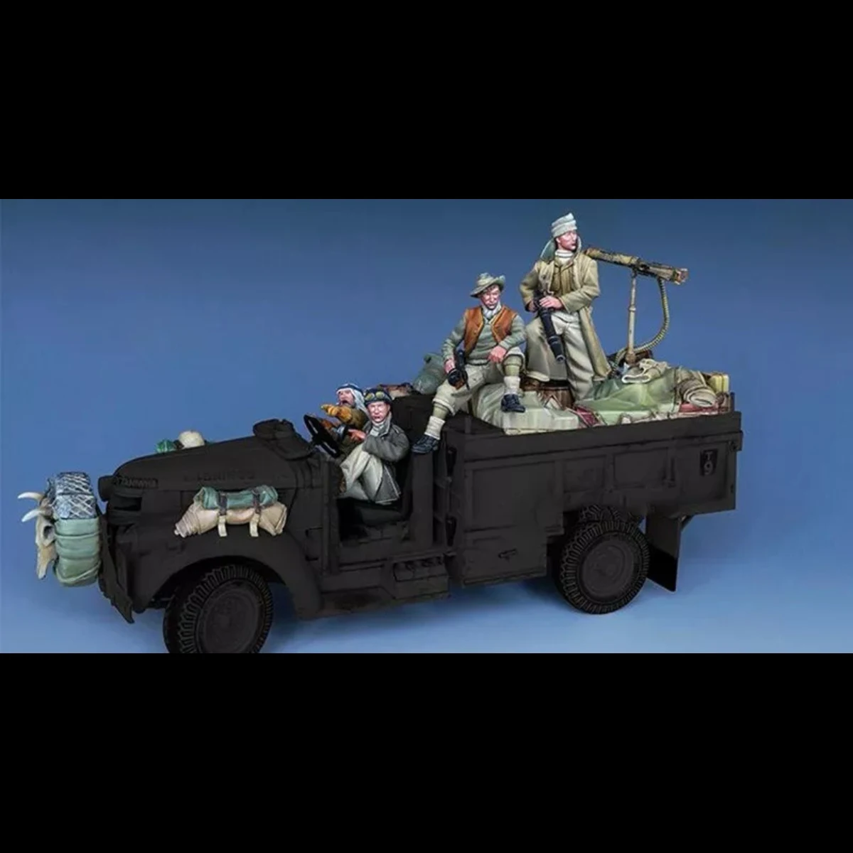 

1/35 Resin unpainted model kit, British Desert Patrol (only 4 people without tank) unassembled and unpainted GK,1031R