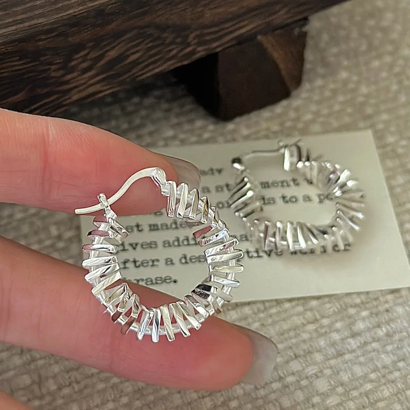 

CHOZON S925 Solid Silver Crinkle Ear Cuff Korean Vintage Minimalist Dainty Jewelry Gift for Women