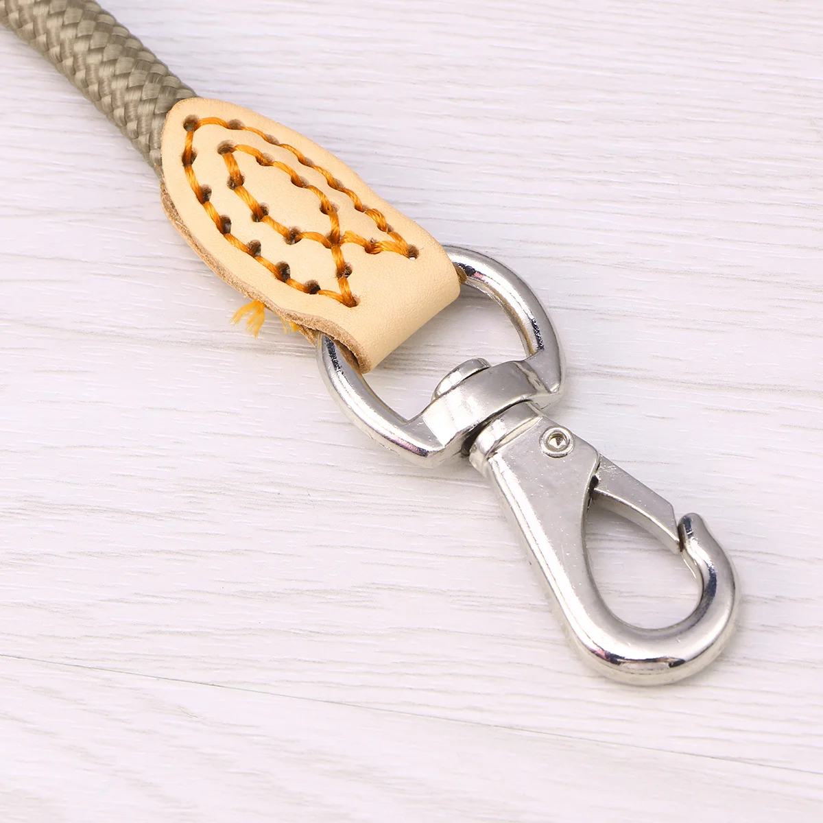 

Climbers Mountain Climbing Dog Rope Leash Handle Heavy Duty Metal Clasp Durable Pet Leash Beige 1cm 1.25m Strong Grip
