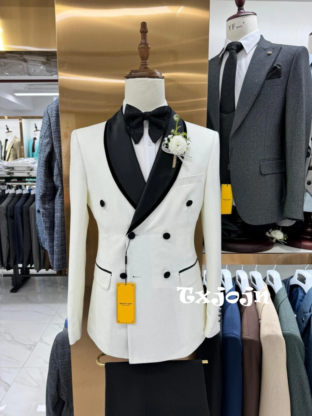 

Casual Handsome Double Breasted Men's Suits For Formal Occasion Customized Slim Fit Tuxedo 2 Pieces For Wedding Groom Best Man