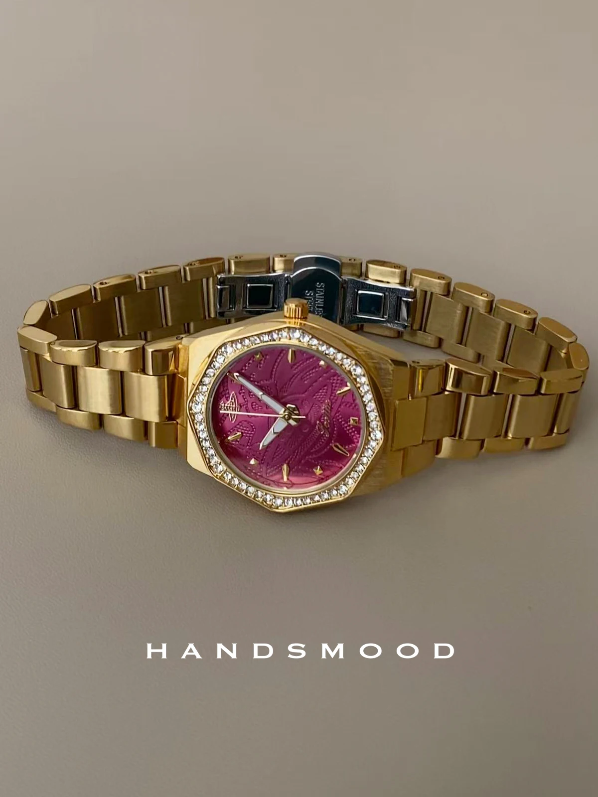 ساعة سلسلة نسائية جديدة ذات قرص كبير وأنيقة ومتطورة؛ ساعة يد فريدة وعصرية للنساء؛ هدية مثالية. #5