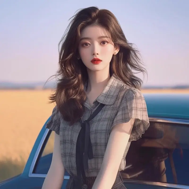 Age-Defying Chic início do verão na moda elegante linda camisa curta xadrez