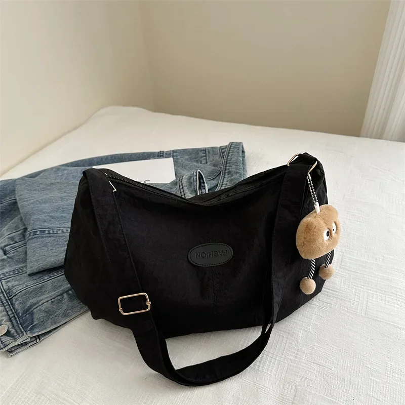 Casual large-capacity bag Women's soft-faced slack shoulder messenger College student commuting class bag