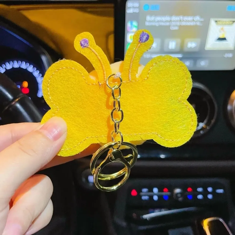 Sweet Bee Design Keychain 1PC Cartoon Style Cartoon Keyring Hanging Ornament Bag Charm For Girls