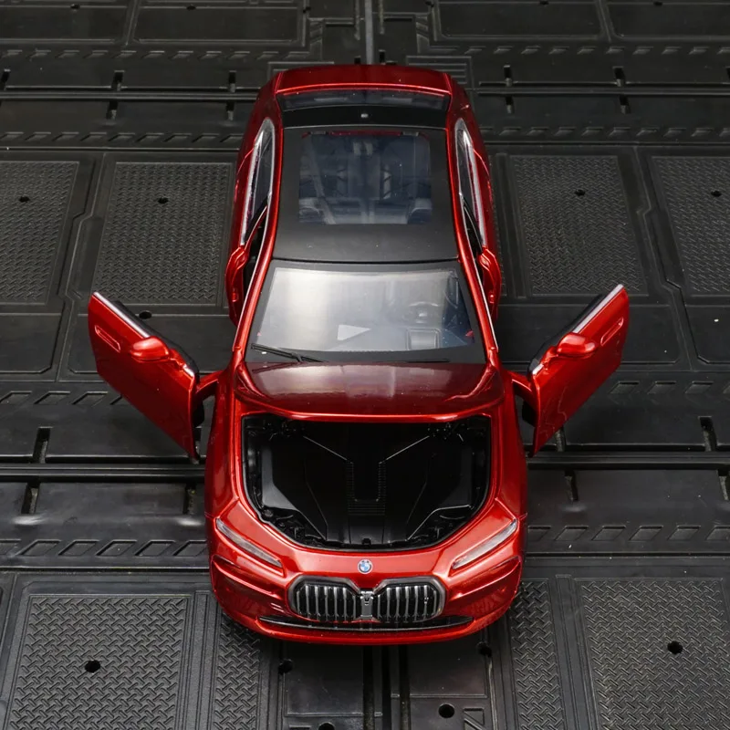 1:32 BMW I7 alloy fashion car model car ornaments collection acousto-optic pull back boy toy car fine workmanship good quality