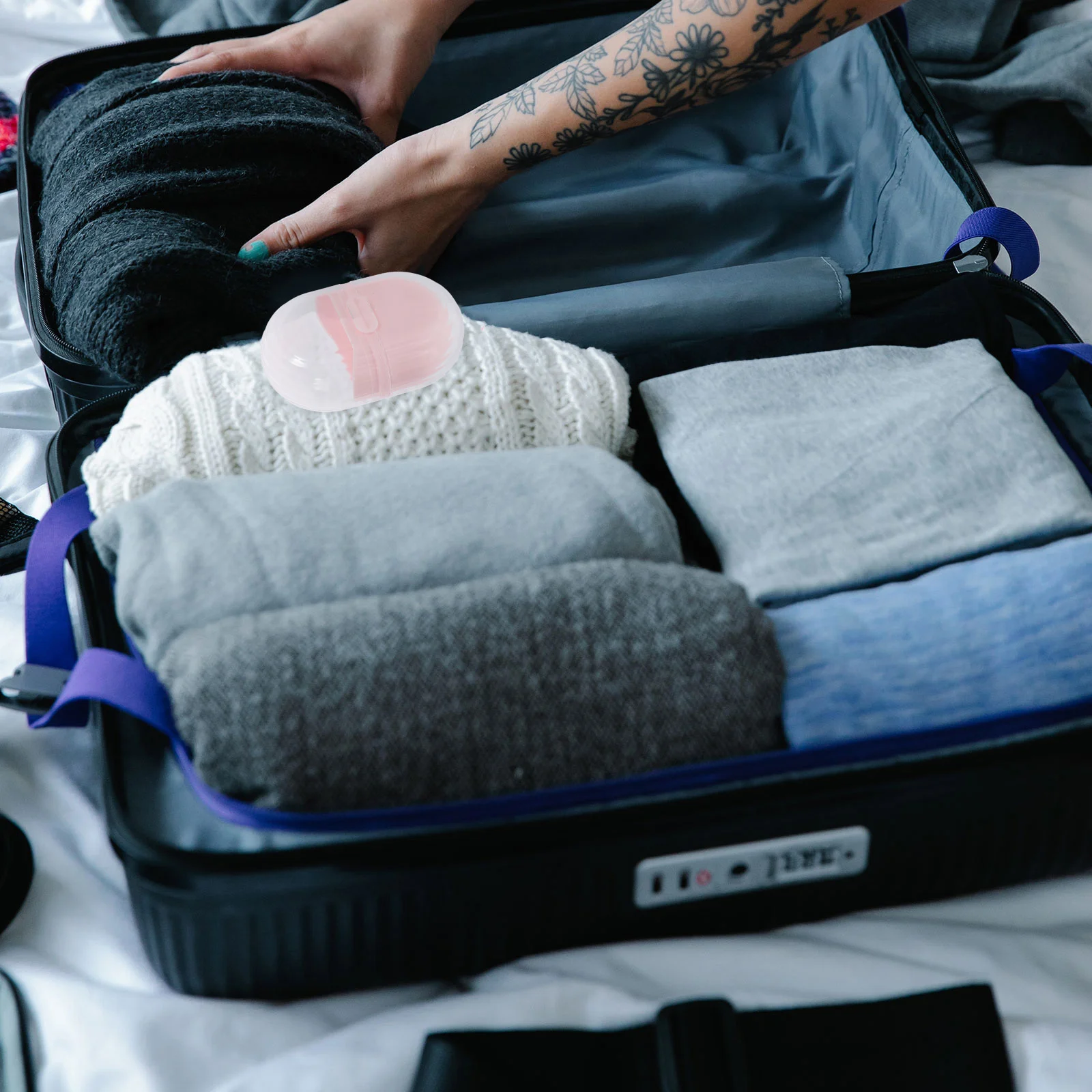 

Travel Soap Dish Portable Organizer Box Lightweight Easy Clean Compact Bathroom Accessories Storage Travel Soap Box