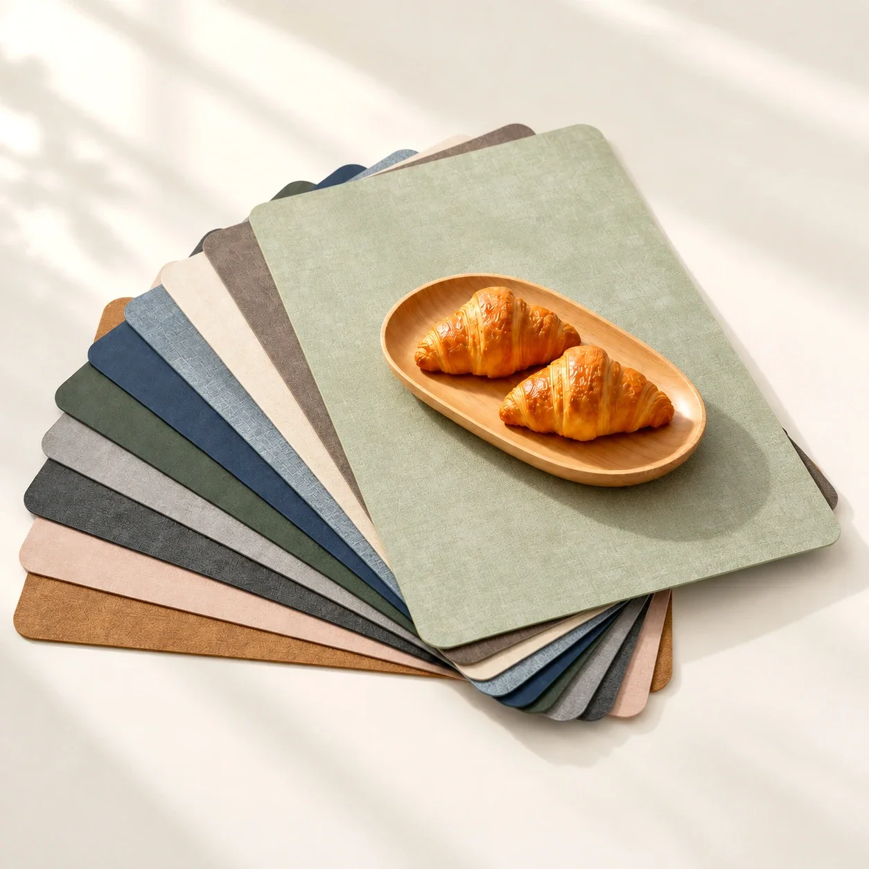 Rectangular PVC Leather Placemats for Dining Table Waterproof Oil Resistant Reversible Heat Resistant 43x30cm Set of 5/10/15