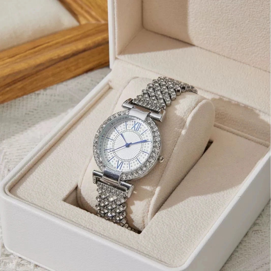 أزياء حجر الراين المرأة ووتش روما مقياس الطلب سوار ساعات الكوارتز Reloj Mujer Relogio Feminino