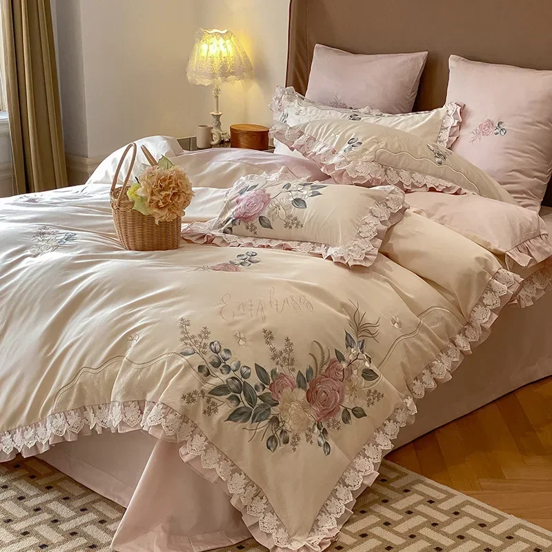 

Four-Piece Retro Pure Cotton Satin Plant Flower Embroidery Exquisite Lace Patchwork Ruffled Quilt Cover Bedding Spring Autumn