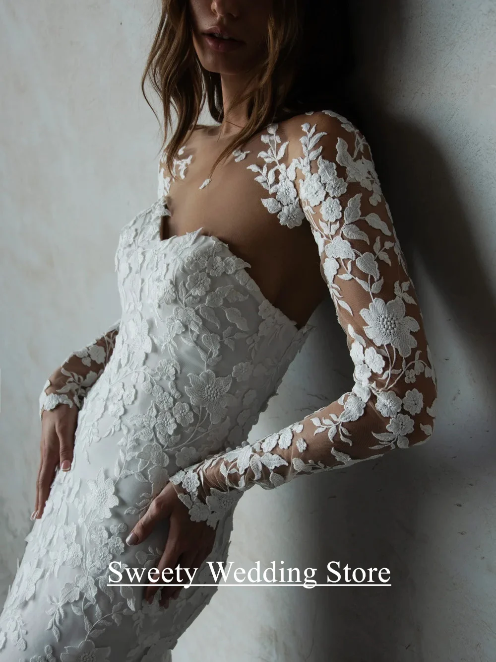 Abiti da sposa a sirena in pizzo per donna Maniche lunghe personalizzate Scollo rotondo Sweep Train Bottoni con cerniera posteriore Abito da sposa