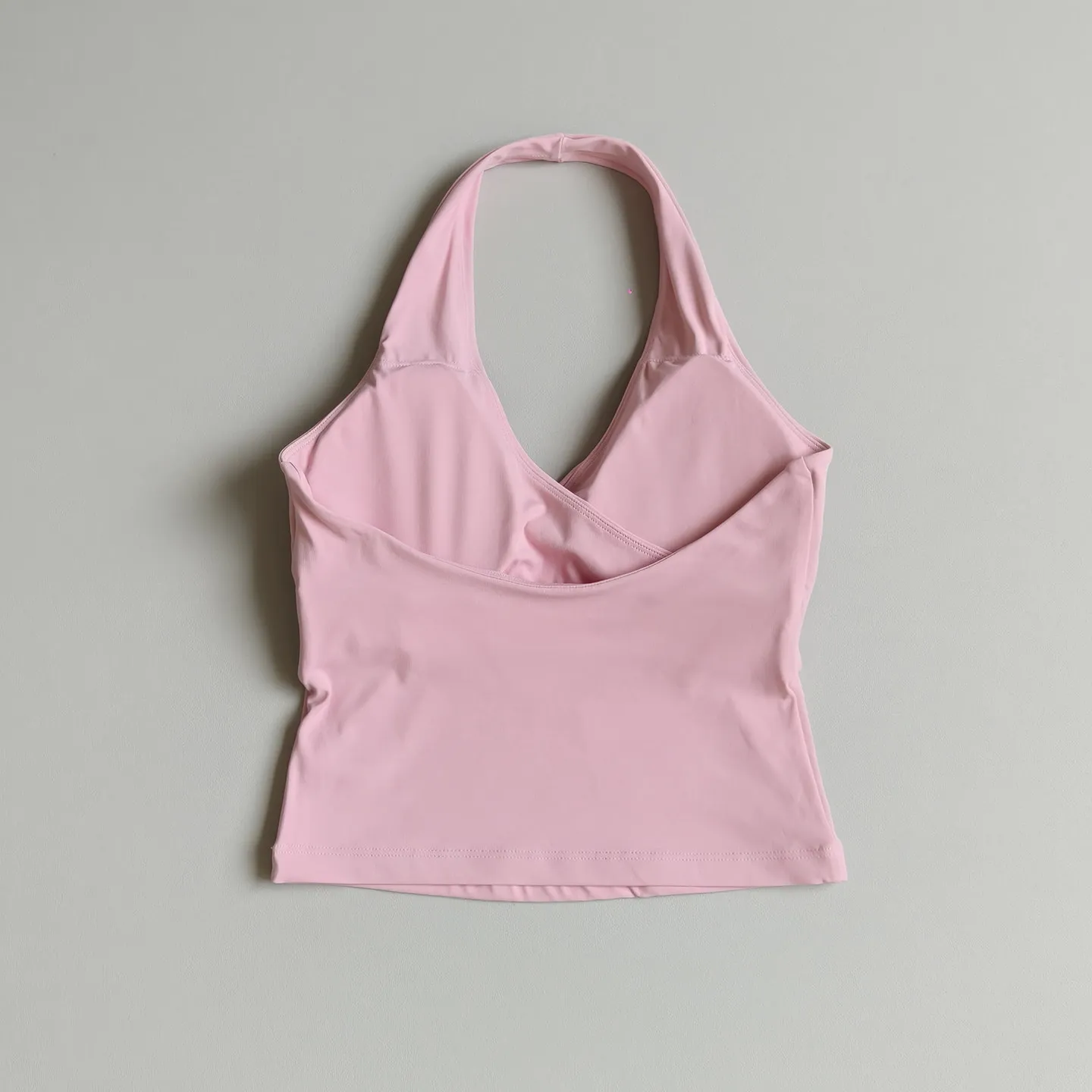 V-Ausschnitt, Neckholder, Yoga-Top, hochelastisch, bequem, atmungsaktiv, mit schickem Rückenausschnitt, figurformend, Sport-BH, für den Außenbereich geeignet. – Detail 4