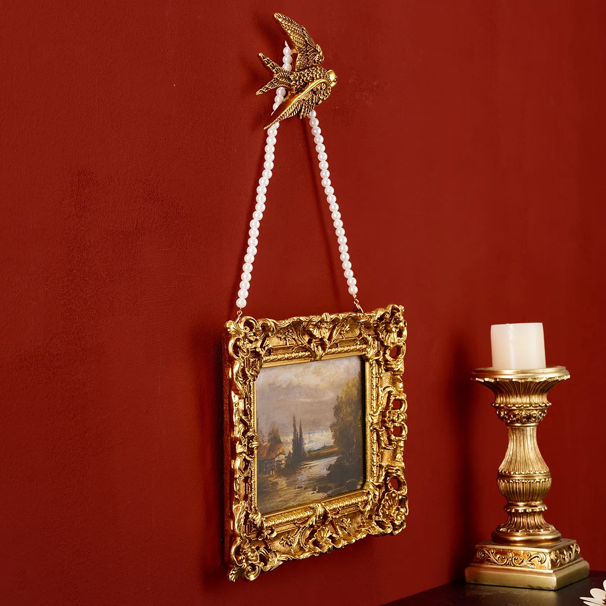 1/3PCS, European Gold Three-Dimensional Pattern Decorative Photo Frame with Pearl Chain and Flying Swallow Wall Hanging Set