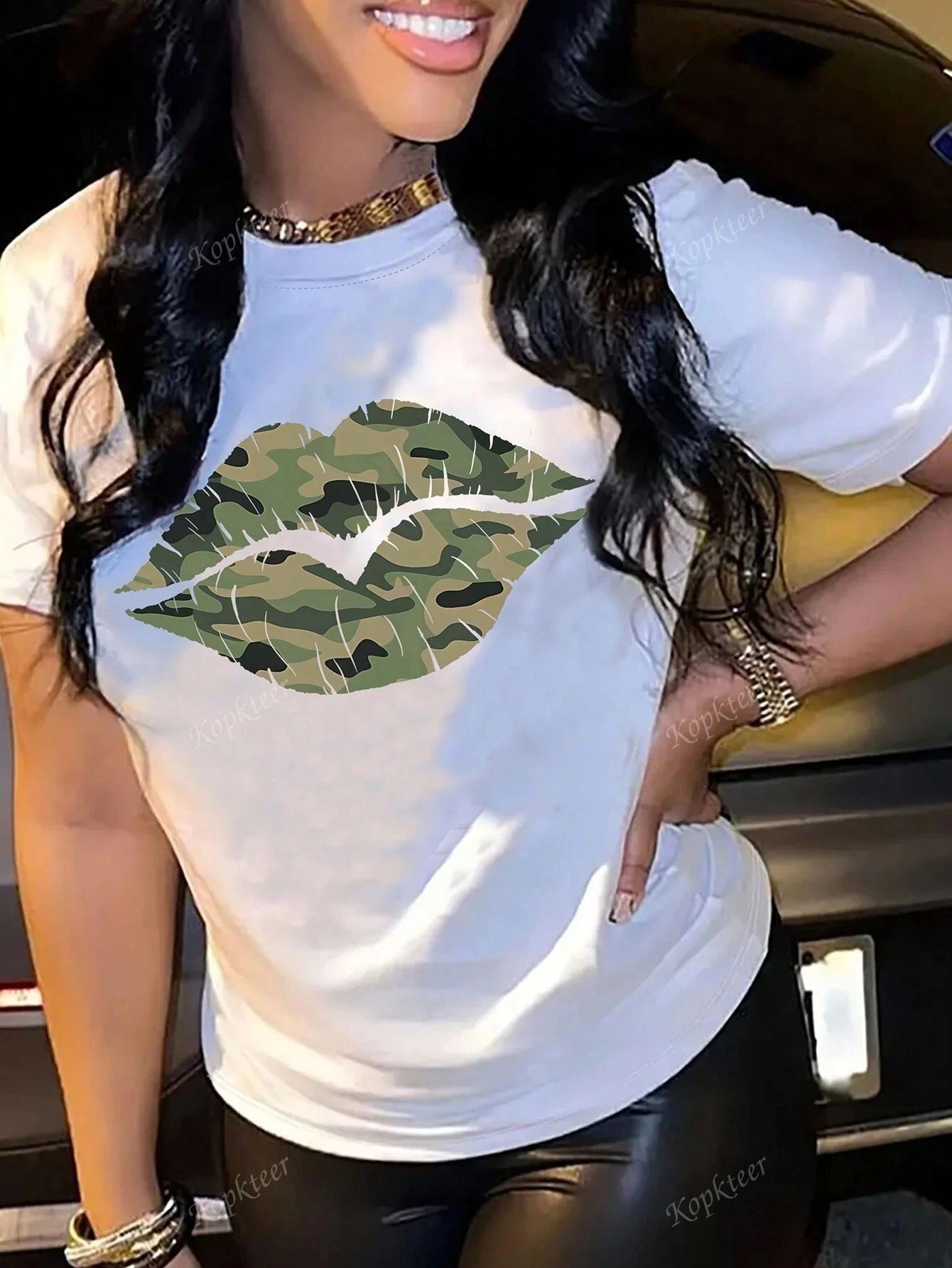 

Plus Size White T - shirt with Stylish Camouflage Lip Print for Fashion - forward Looks