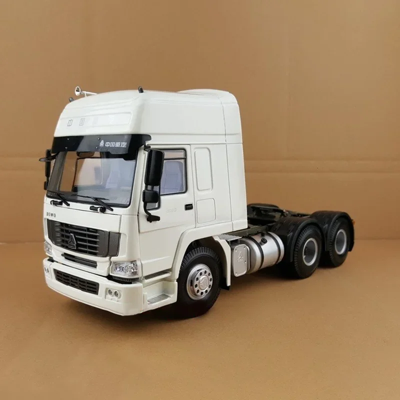 

Литой под давлением масштаб 1:24 Sinotruk Howo 336, тягач, буксировочная головка, модель грузовика из сплава, коллекция сувенирных украшений, дисплей, игрушки для мальчиков, подарочное шоу