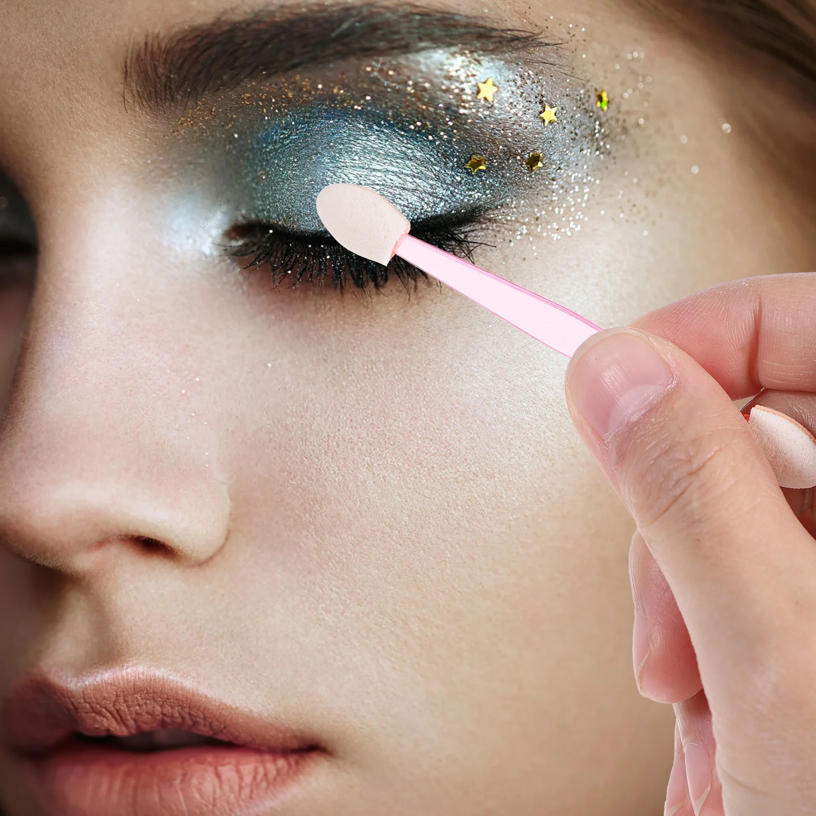 Ensemble de pinceaux à fard à paupières jetables, applicateur à Double extrémité, pointes en éponge douce, aucun nettoyage nécessaire, adapté aux voyages pour les peaux sensibles, 1 ensemble