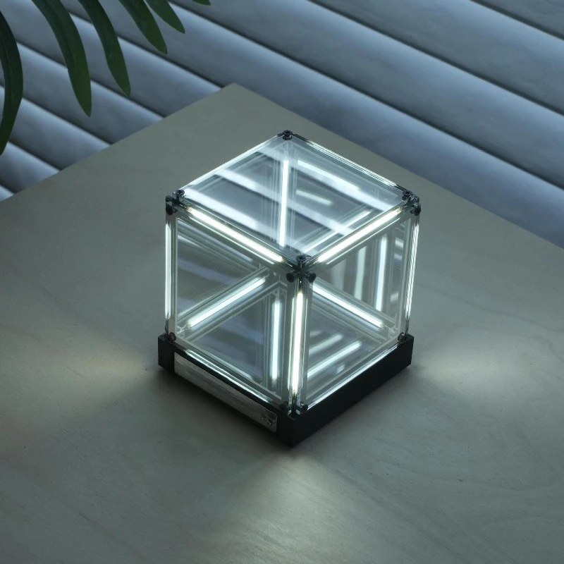 Four-dimensional space e-sports atmosphere light desktop technology ornament figure
