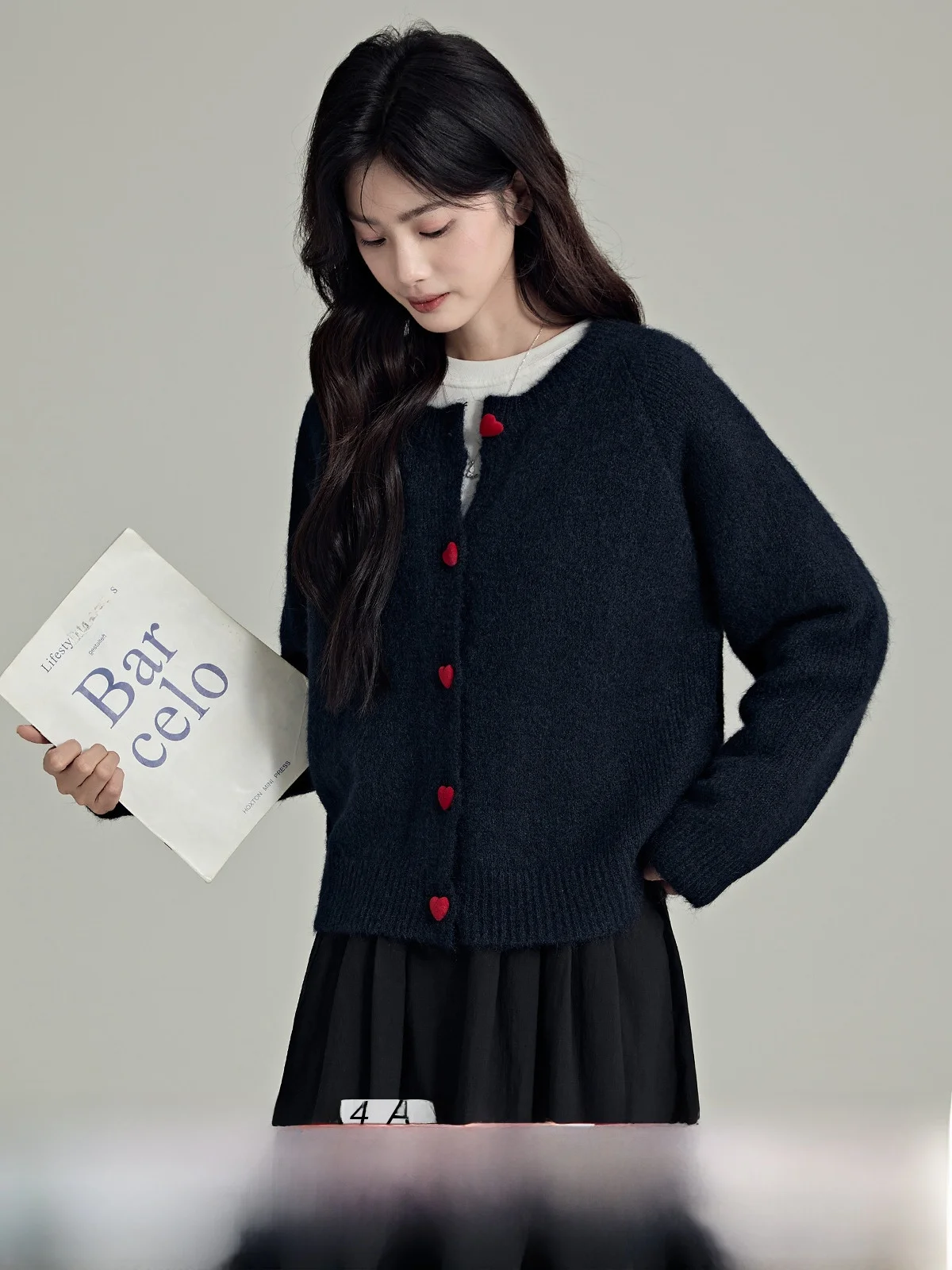 

Синий вязаный круглый свитер Ne, женское пальто с модным дизайном, топ небольшого размера, длинный свек, чистый цвет, осень 2025 г.