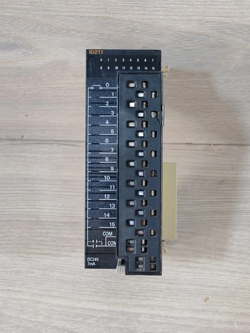cj1w-id211-for-omron-cj1w-id211-plc-input-module-new