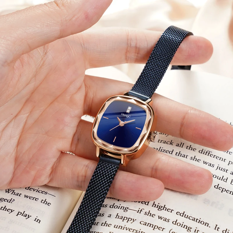 Women's watch niche women's watch quartz watch high value light luxury women's small dial student party women's bracelet watch