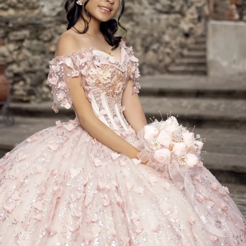 

Light Pink Quinceanera Dresses Off The Shoulder Applique Flower Beading Crystal Tull Corset Party Birthday Sweet 16 Dress Vestid