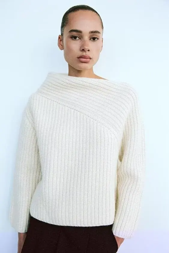 

Sweater 2024 Autumn/Winter New Product Women's Style Wool Blended Asymmetric Collar Knitted Sweater