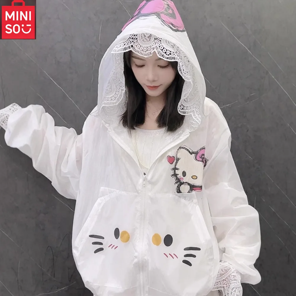 MINISO Hello Kitty Cat Graffiti impreso encaje empalme Sudadera con capucha de manga larga de verano para mujer suelta protector solar Sudadera con capucha