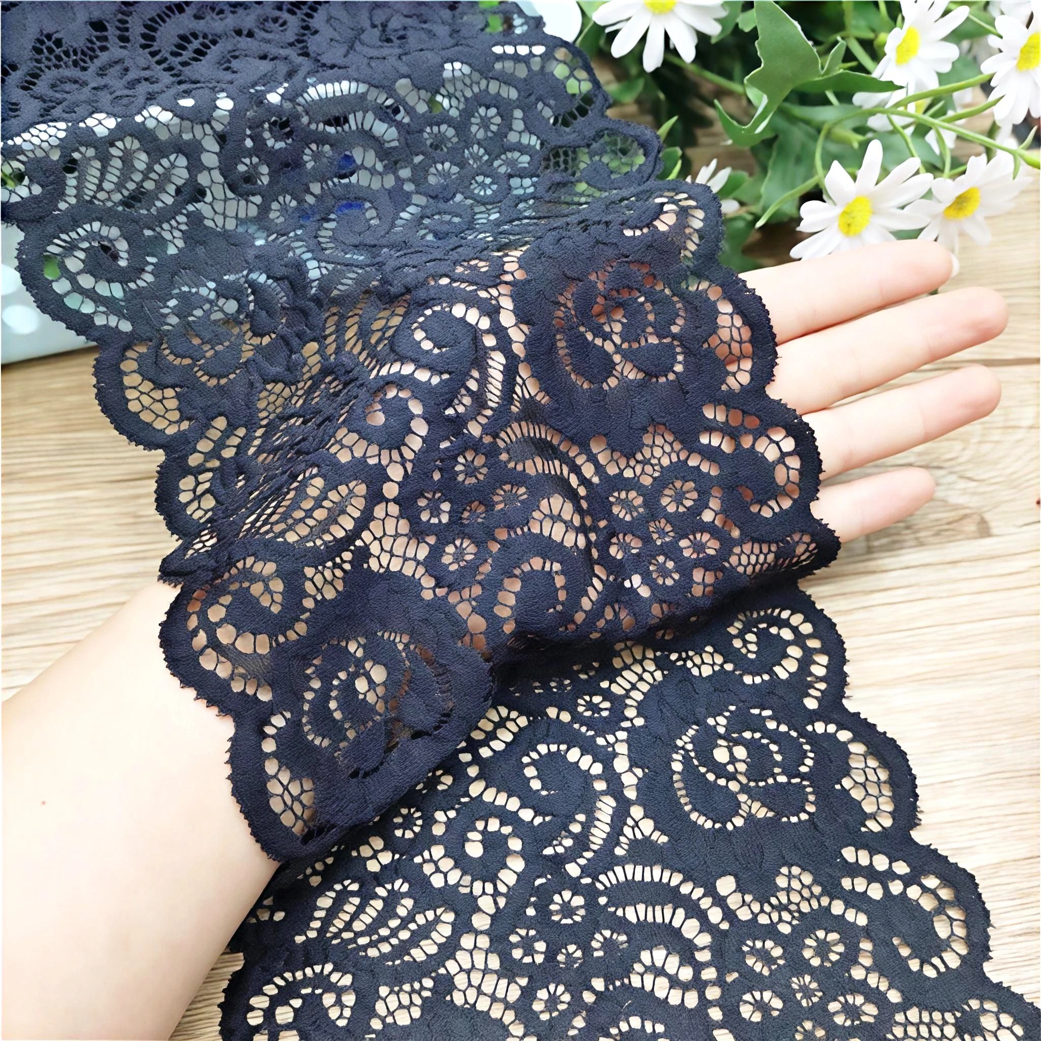 10 Yards of Black Wavy Lace Fabric with Floral Embroidery, Lace Fabric Trim, Width 5.7inch ,10/5/3/1 Yards Suitable for Clothing, Wedding Dress Sewing, Home Decoration, Applique Ribbon, Tablecloth, Curtain Supply, Sewing, DIY Clothing, Skirt Hem, Decorative Soft Lace Ribbon for Sewing Crafts