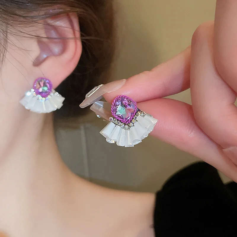 Retro diamond-set square artificial crystal fan-shaped silver needle earrings French fashion small skirt temperament niche