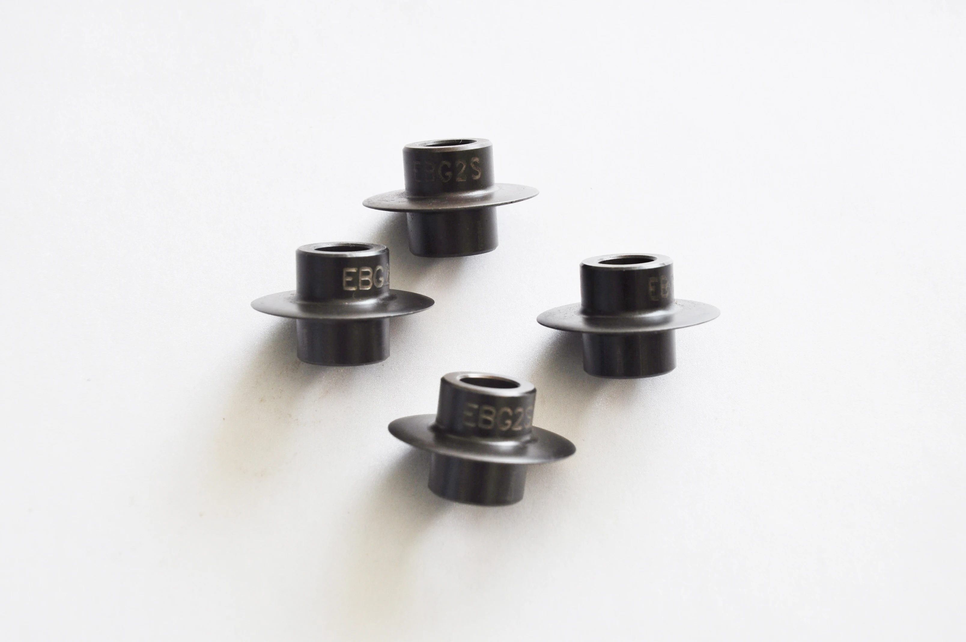 Ruedas de acero de grado industrial y cuchillas de corte Cortadores de tubos rígidos y de trabajo electrónico con soporte OEM personalizable