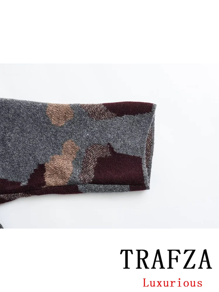 TRAFZA Vintage Casual Chic Women Knitted Overcoat Jacquard Weave Oversized Long Jackets Fashion 2024 Autumn Winter Thick Coats