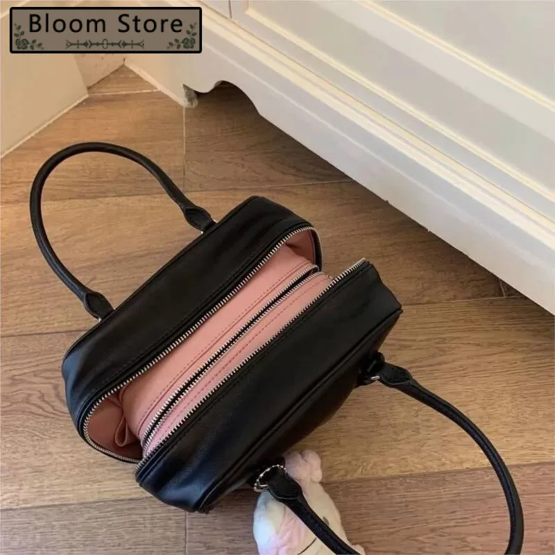 

Bloom Retro Black Bowling Bags Purse Women New High Street Pu Leather Casual Y2k Hand Ladies Vintage Square Bag Aesthetic