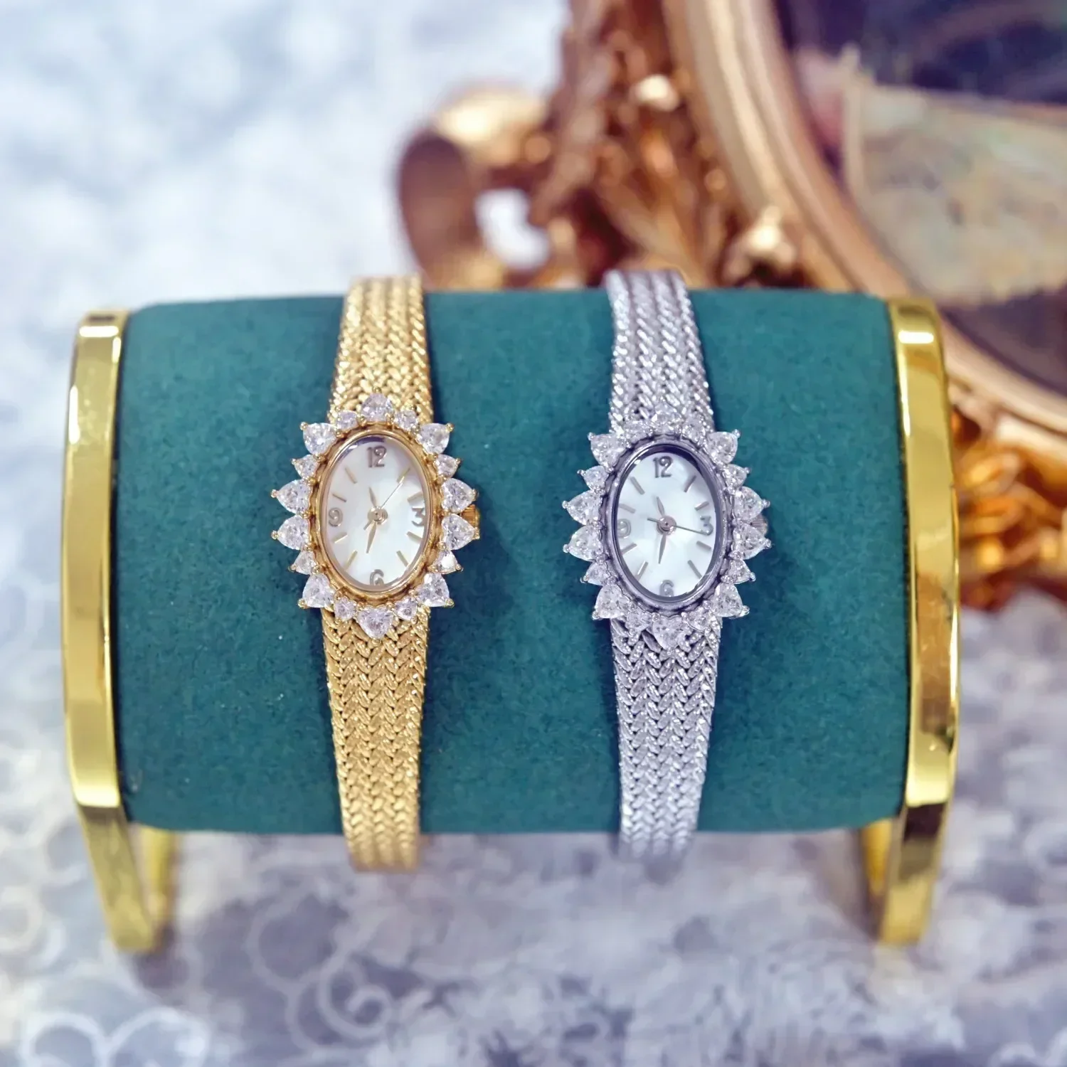 

2024 Women's Watch Diamond Vintage Luxury Elegant Crown Dial Gifts to Lovers Brass Band 24K Gold Plated High Quality Quartz