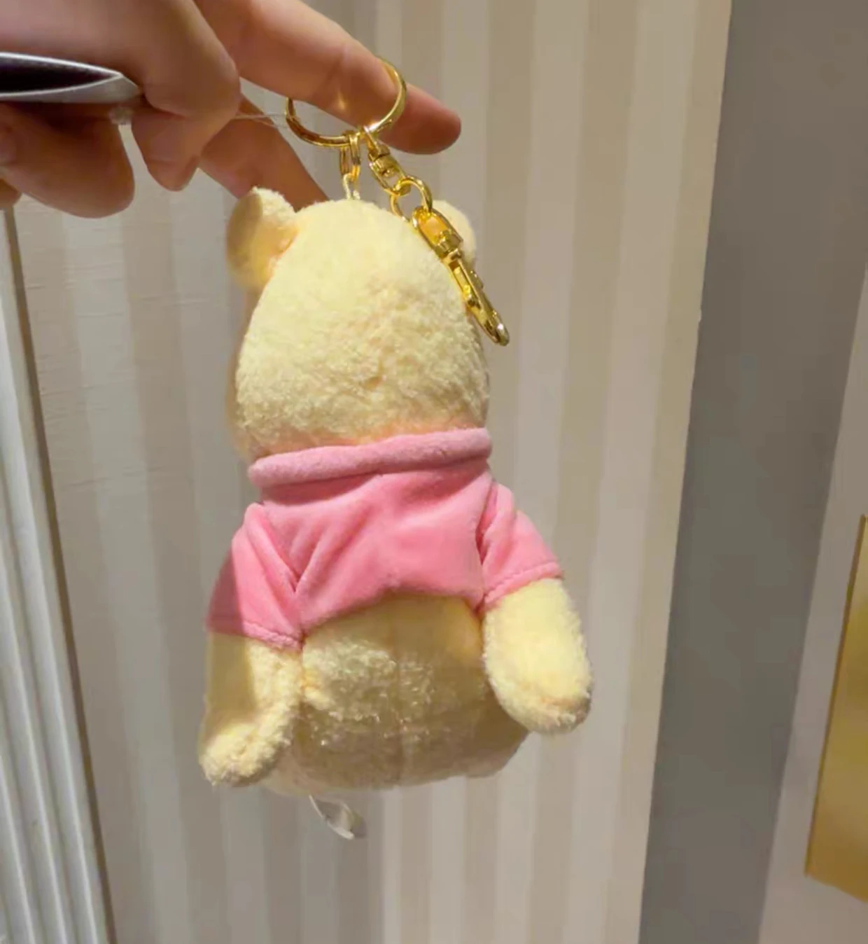 Disney authentic 2025 winnie the pooh daydreaming plush keychain doll