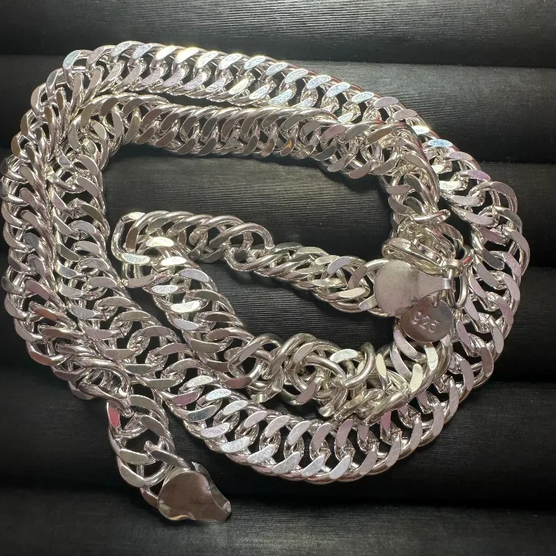 Polished Snake Bone Chain Necklace, Bold Geometric Styling, Premium Glossy Texture, Retro Trendy Streetwear Fashion Je