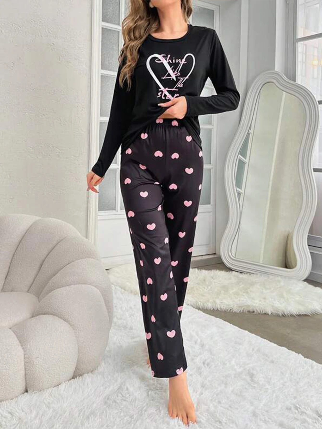 Women Pajamas Set Heart & Slogan Print Long Sleeve Round Neck Top Allover Heart Prints Elastic Pants Black Autumn Sleepwear