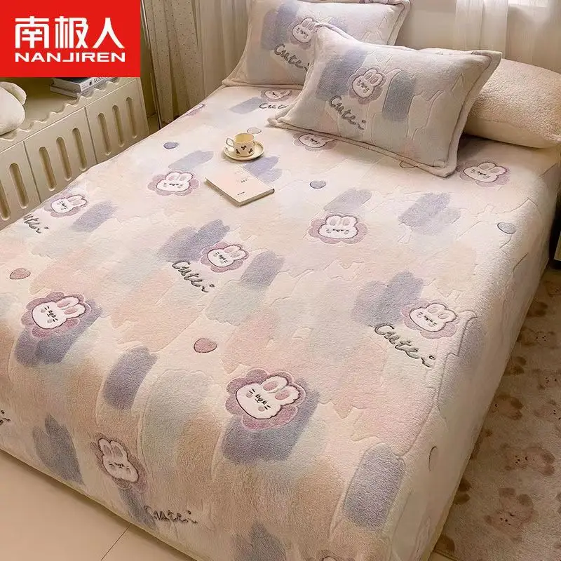 Velvet Bed Sheet Cartoon Bear Thickened Winter Warm Blanket Version Bed Cover Queen King Bedspread Home Decor Coverlid 1.8/2m