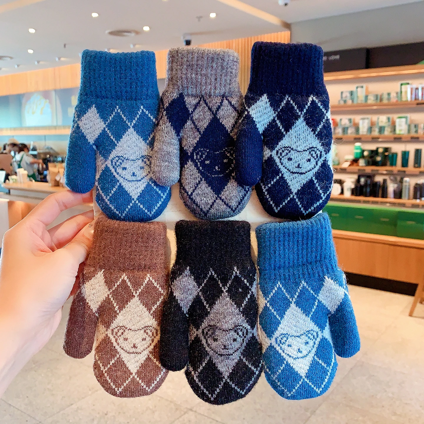 Kinder-Winter-Strickhandschuhe, Fleece-Warm, Argyle-Karo, Einfacher Bären-Jacquard, Dehnbarer Rippenbündsch, Kältebeständig, Vintage-Stil Handschuhe 2026 – Detail 3
