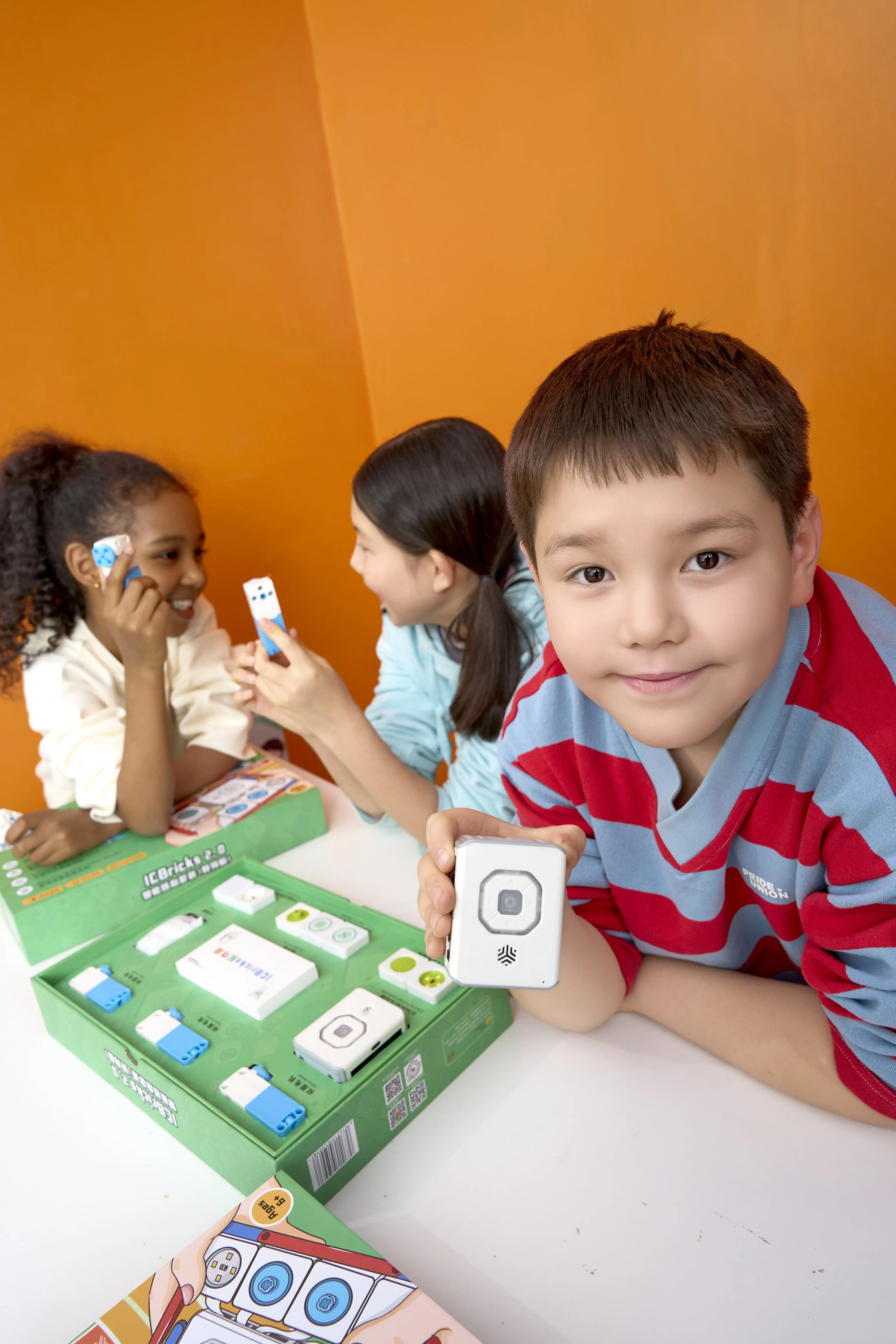 ICBricks-2.0 Core Set (Education Edition) Wedo2.0 EV37 ชุดโมเดลพลาสติก Makerzoid Wedo 30 Ai ของเล่นอุปกรณ์การศึกษา