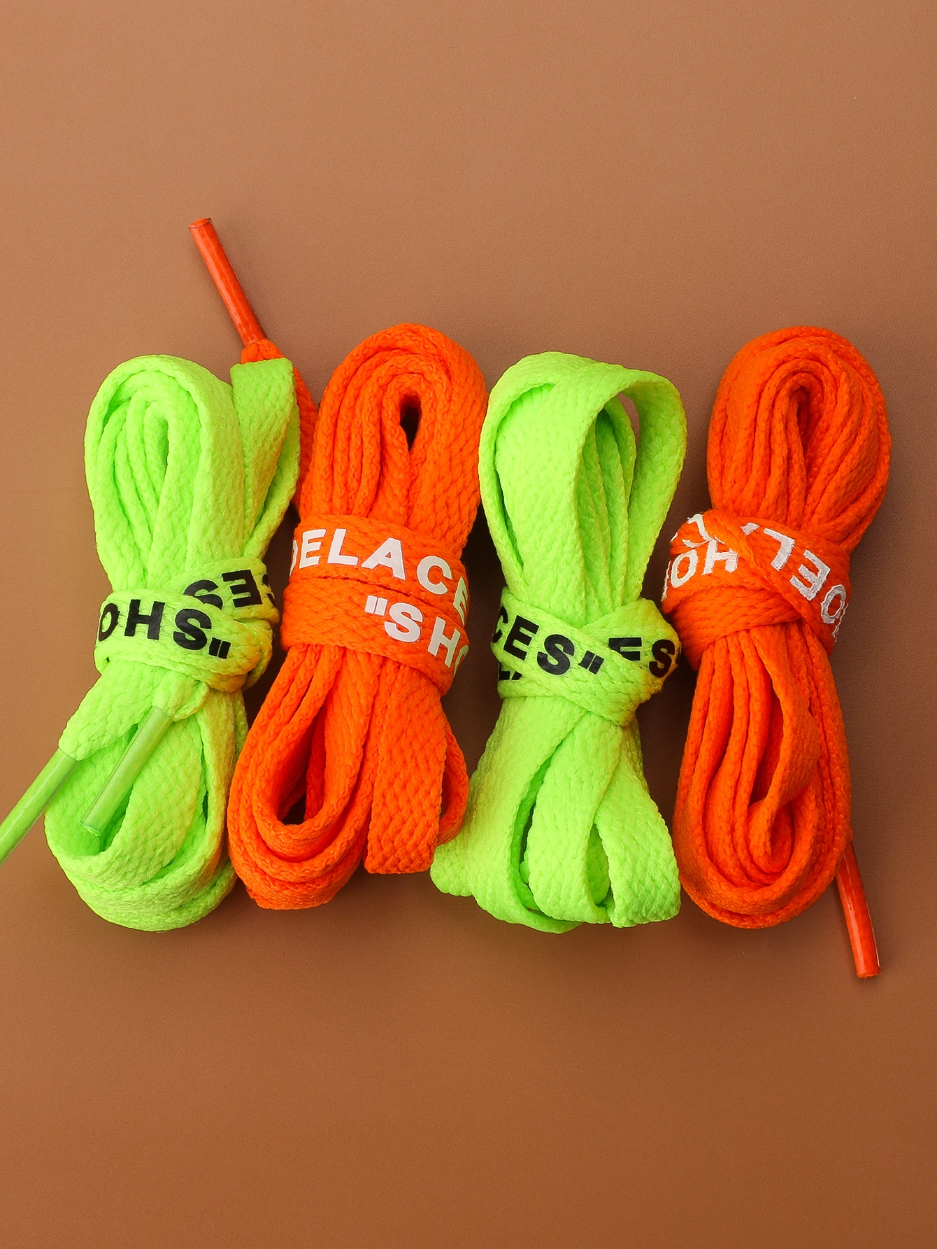 1 pair of English flat solid color woven canvas shoes, sports shoes, colored shoelaces