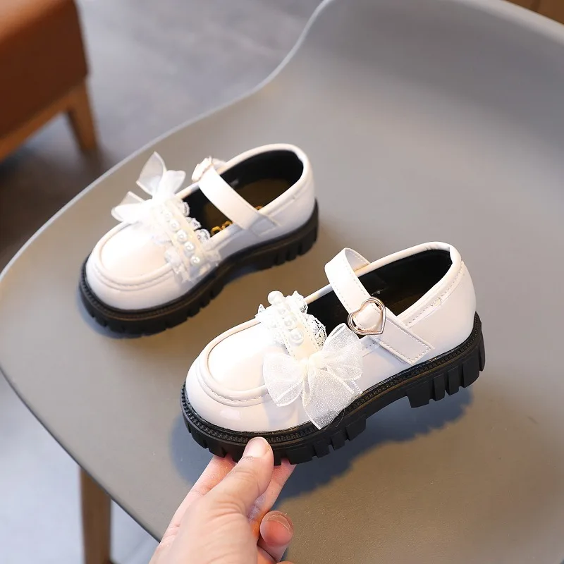 JGSHOWKITO Girls Mary Jane Shoes Princess Lace Bow Pearl Children's Leather Shoes Thick Bottom School Perform Kids Dress Shoes