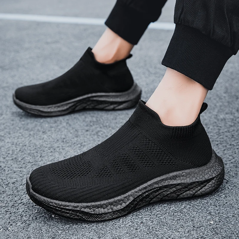 

Size 39-45 Men Walking Shoes Mesh Light Comfortable Summer Loafers Sports Outdoor Flats Father Breathable Fitness Sneakers