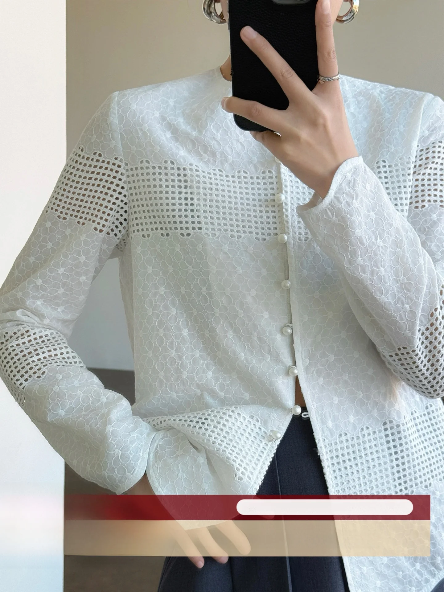 

Белая блузка WANGER с длинным рукавом, вышивкой, ажурными вставками, многослойными жемчужными пуговицами, в стиле фейри, повседневная, свободного кроя