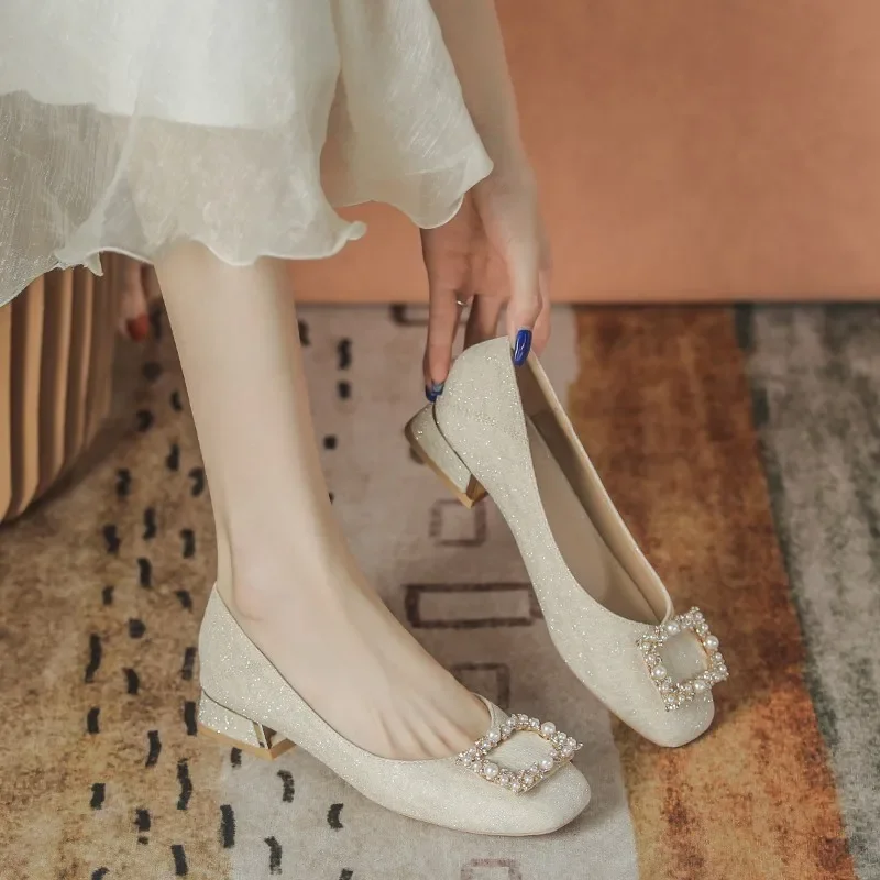 Butterfly Women's Shoes 2024 Spring and Autumn New Gentle Style Engagement Shoes Low Heel Bridesmaid Women's Shoes